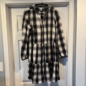 Time and Tru Black and White Plaid Button-Down Dress
